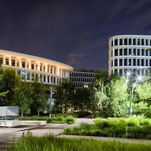 Hotell Sound Garden Airport Warszawa